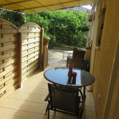 Charmant Appartement Saint Gely Cornillon Buitenkant foto