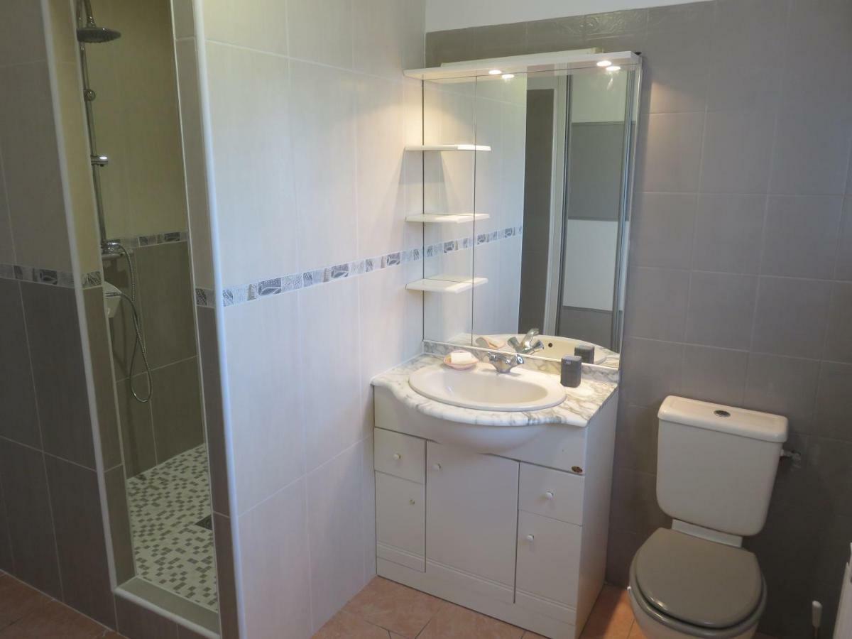 Charmant Appartement Saint Gely Cornillon Buitenkant foto