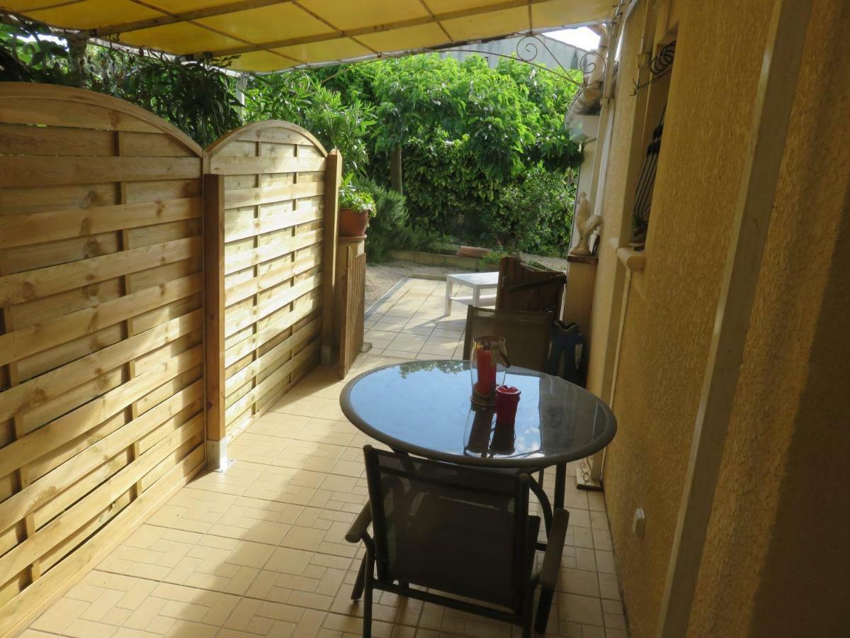 Charmant Appartement Saint Gely Cornillon Buitenkant foto